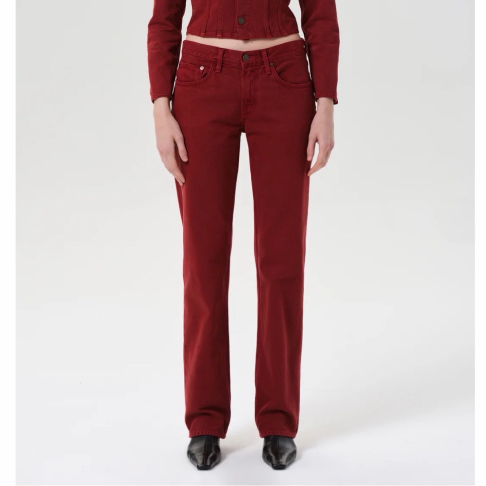 AGOLDE Low-Rise Slim Jeans in Brick